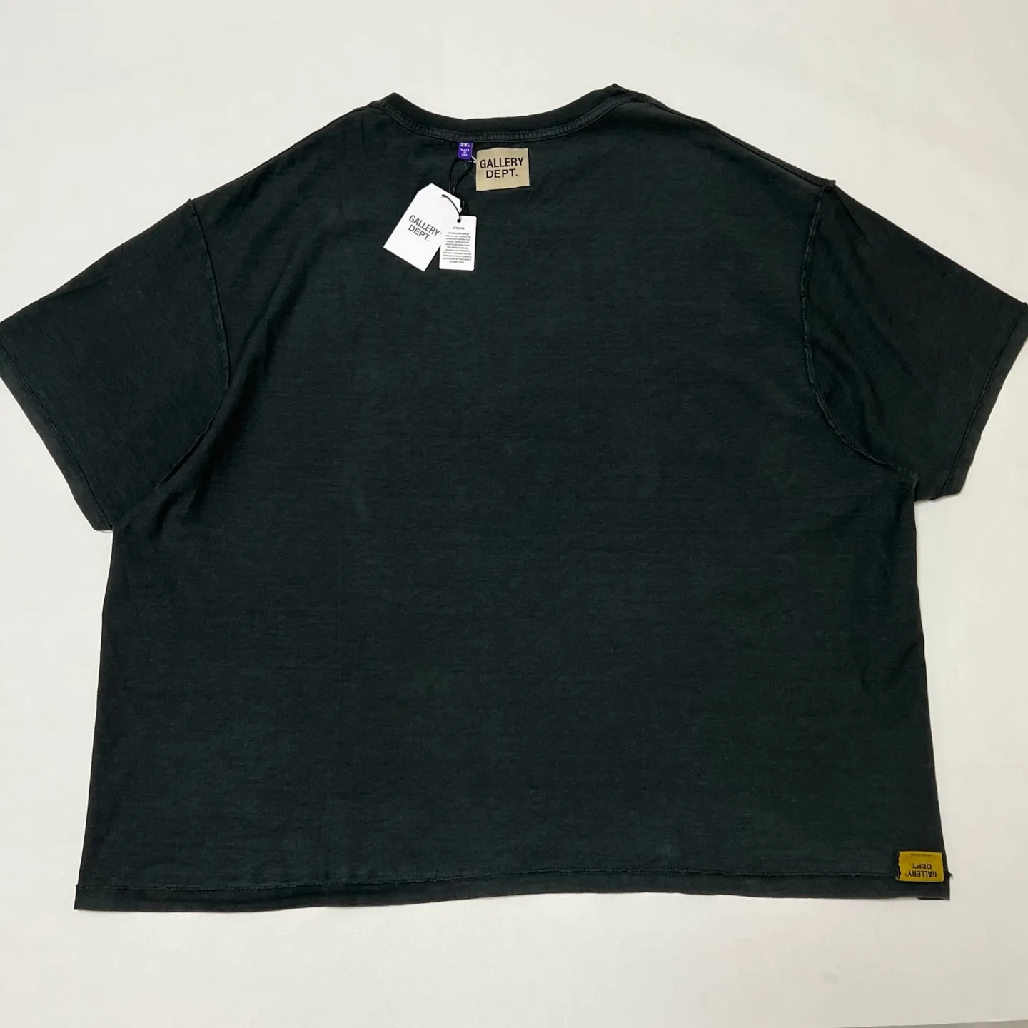 GALLERY DEPT. INTRO EXTRO REVERSIBLE TEE ATK series Reversible slogan TEE Washed black S-XL Ready-made garments Asso special dyed The bones are obviously whitened Rewashed water treatment The printing has an obvious distressed feel The VINTAGE effect is full Original cylindrical fabric Loose version The printing is washed and distressed